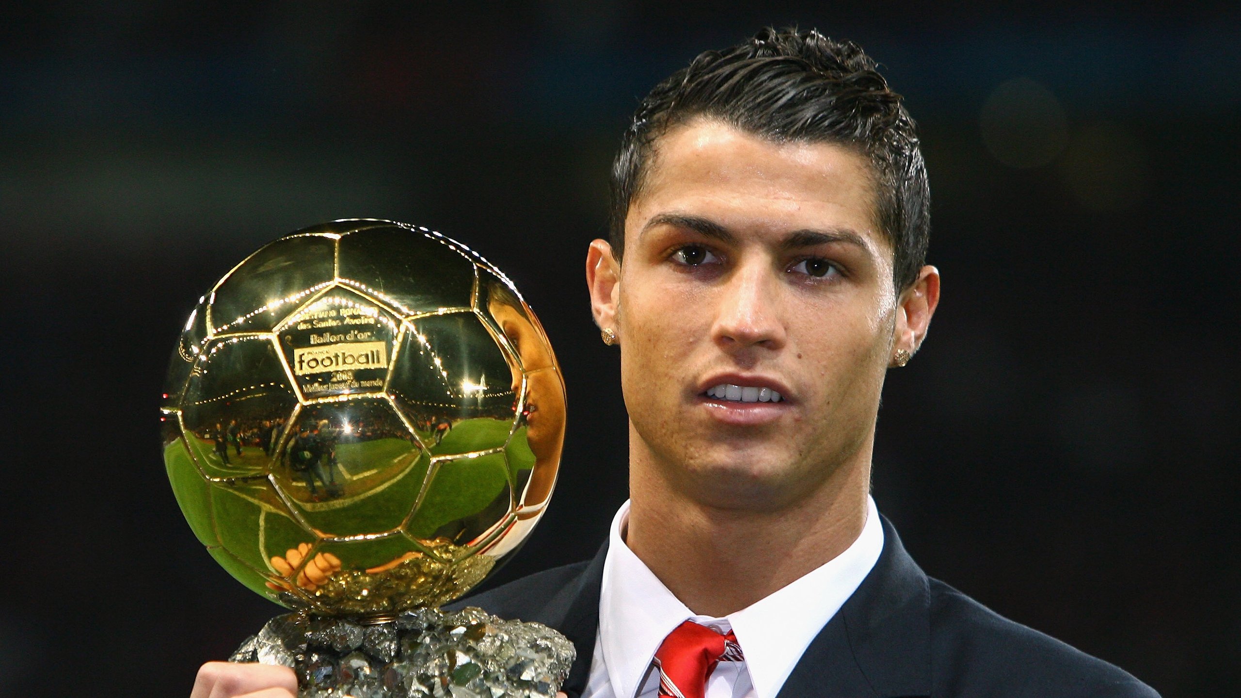 九游网页版入口-UEFA官方发布欧冠年度最佳阵容，2020-2021欧冠最佳阵容